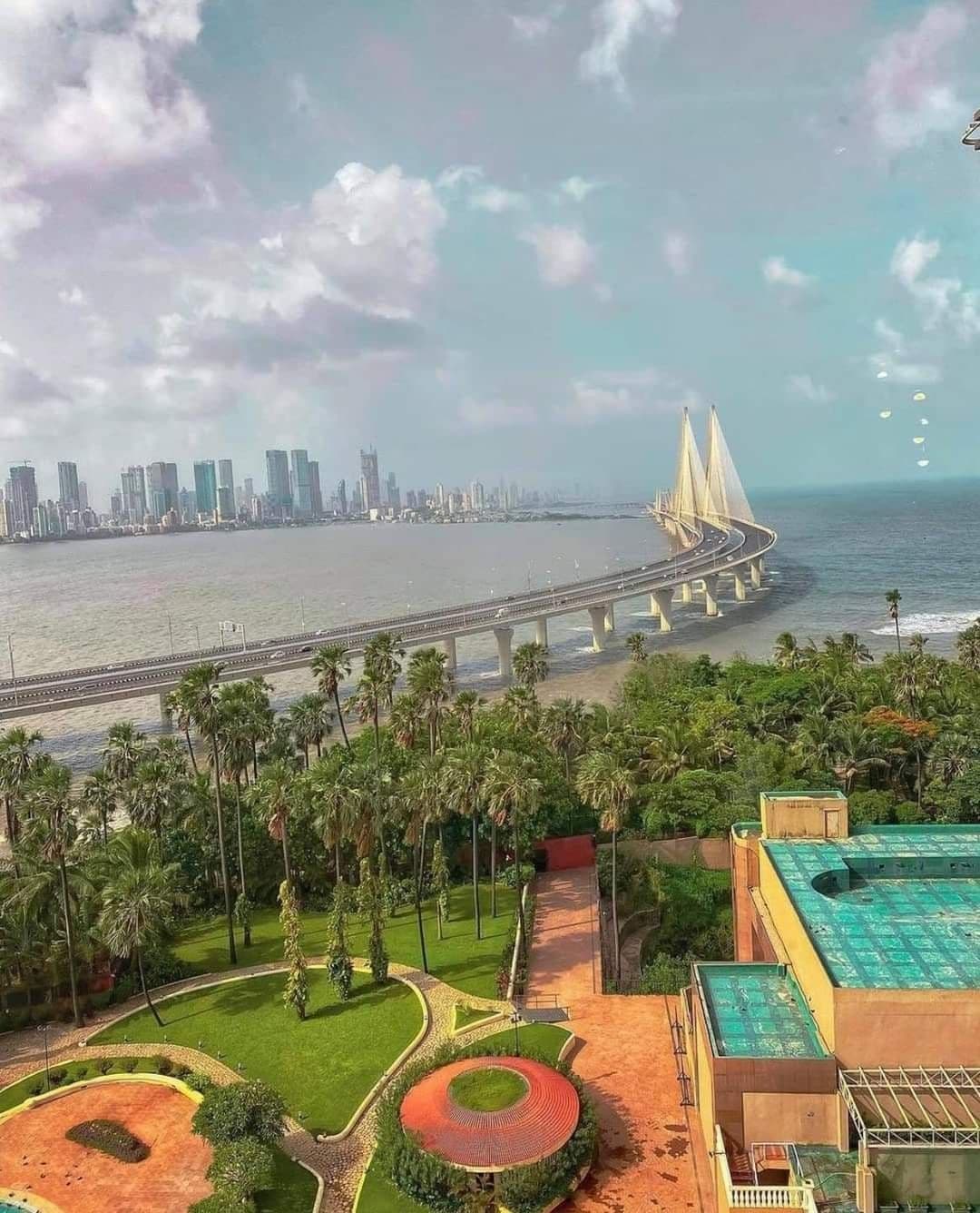 South Mumbai Seafront Lawns