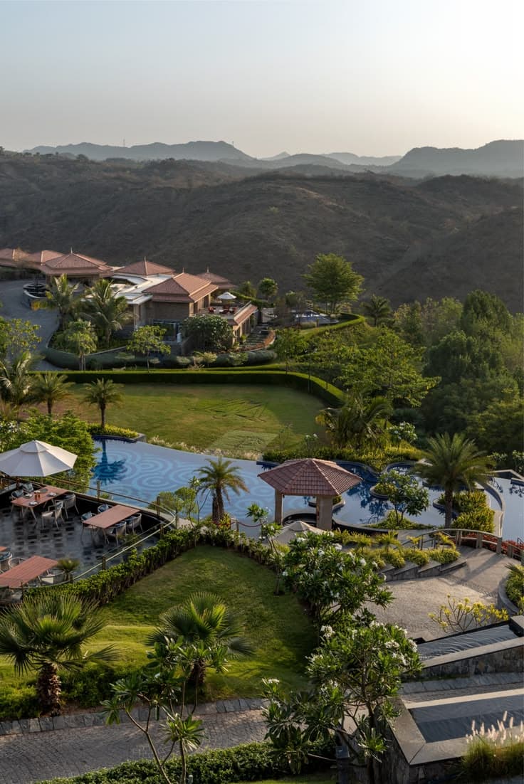 Aravalli Valley Lawns